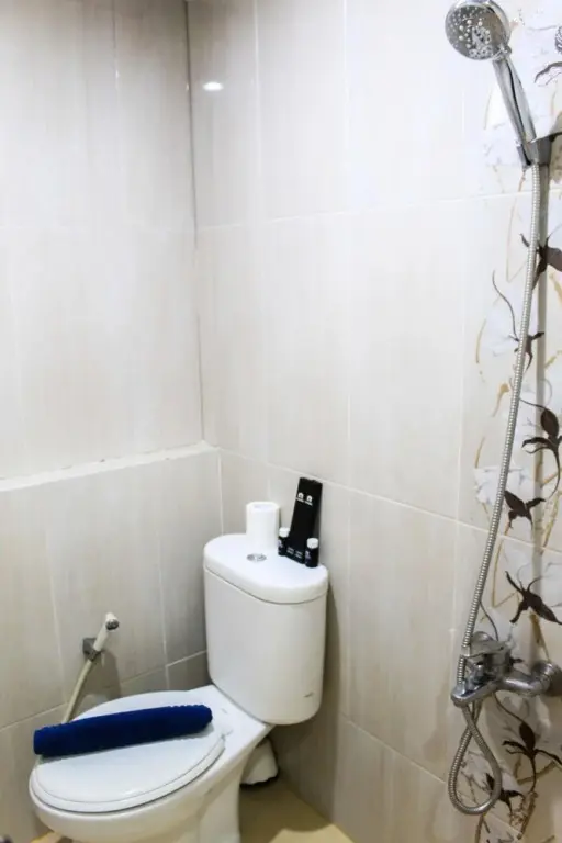 Джакарта: Fully Furnished And Cozy Design 1br Green Pramuka Apartment