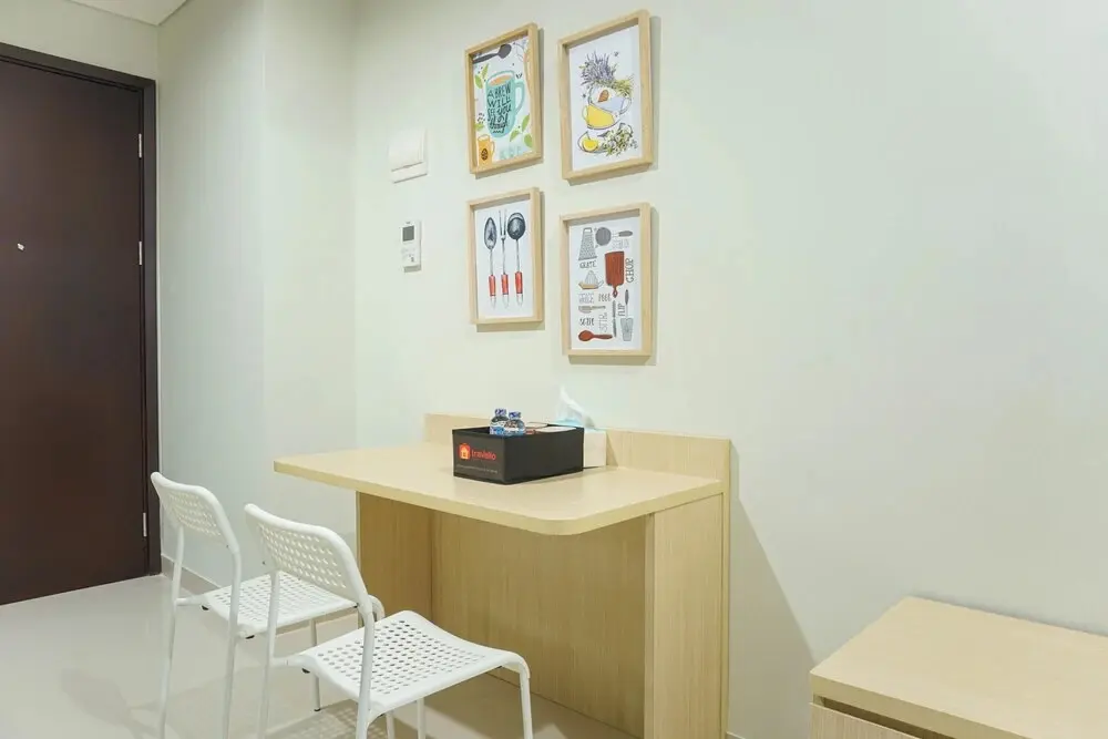 Джакарта: Contemporer 1BR Apartment @ Puri Mansion