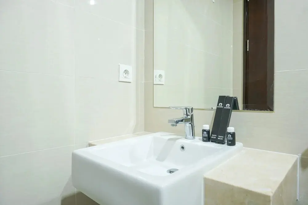 Джакарта: Contemporer 1BR Apartment @ Puri Mansion