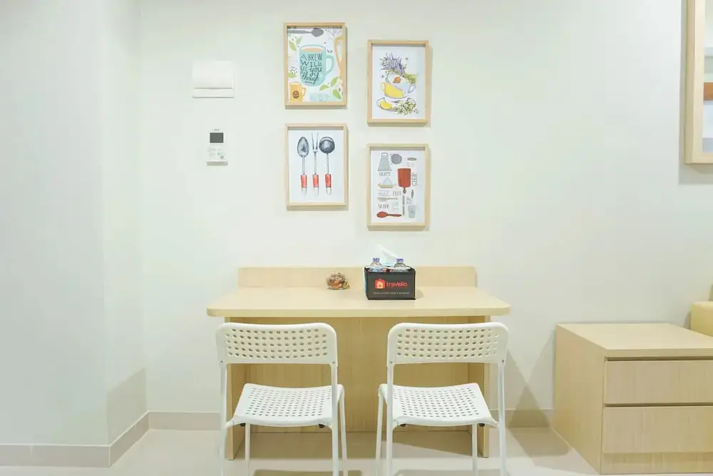 Джакарта: Contemporer 1BR Apartment @ Puri Mansion