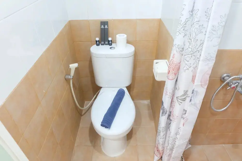 Джакарта: Fully Furnished and Comfortable 2BR Green Pramuka Apartment