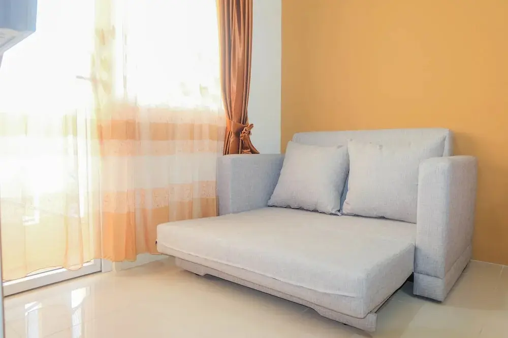 Джакарта: Fully Furnished and Comfortable 2BR Green Pramuka Apartment
