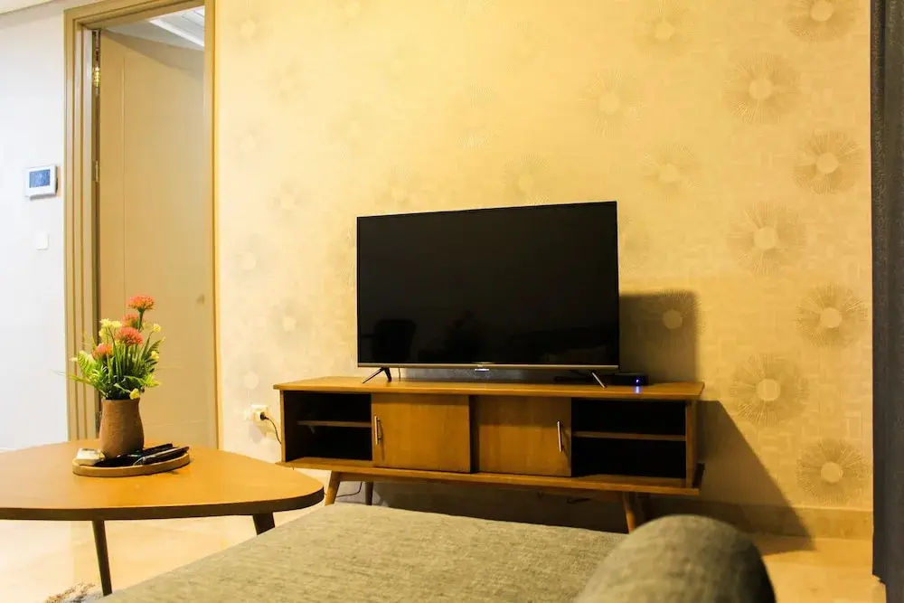 Джакарта: Best View 1BR Apartment at Gold Coast PIK By Travelio