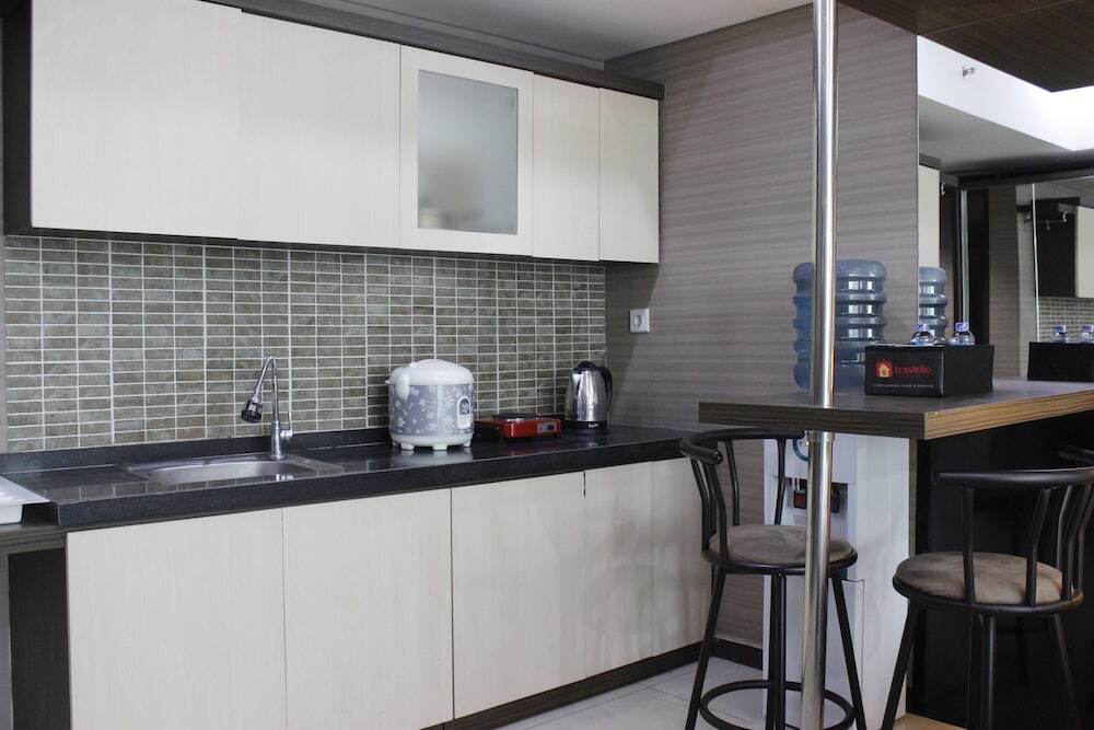 Бандунг: Prime & Comfy Studio @ Tamansari La Grande Apartment By Travelio