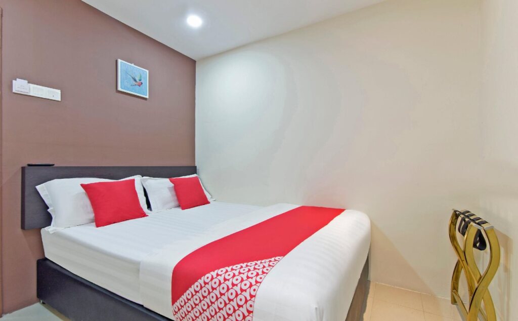 Депок: OYO 265 Nurdiono House Kentungan