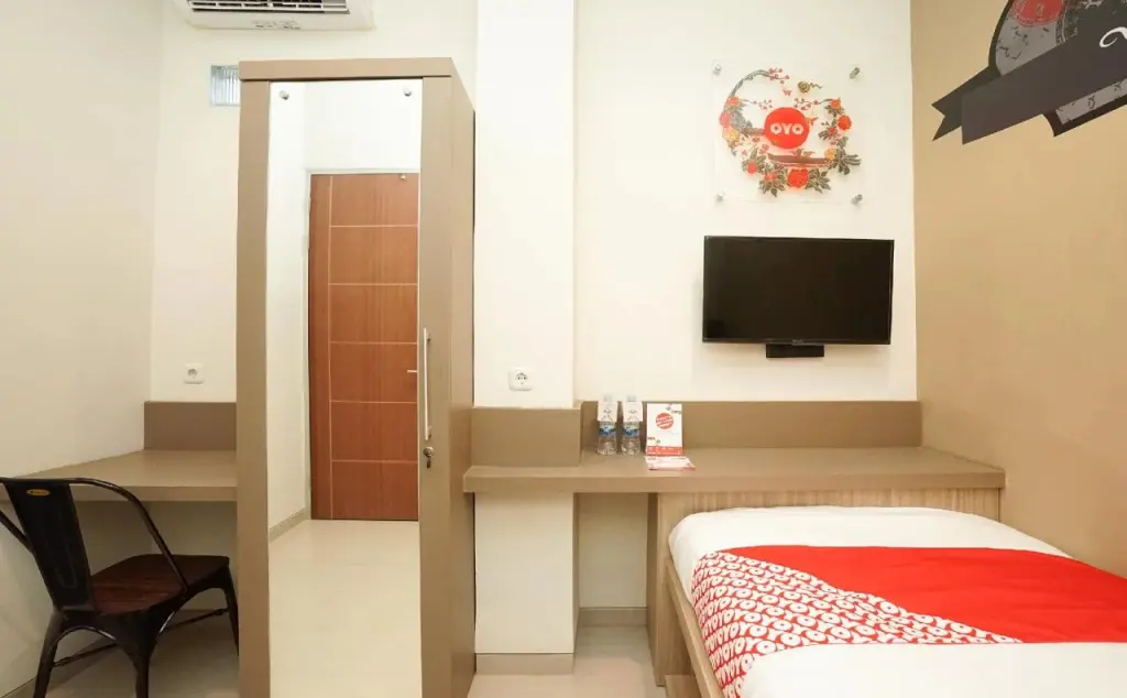 Сурабая: Graha 8 Syariah by Oyo Rooms