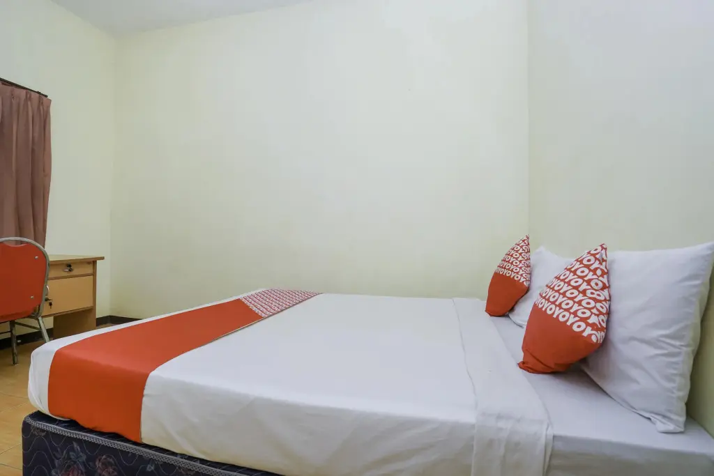 Сурабая: Nick's AA5 Homestay by OYO Rooms