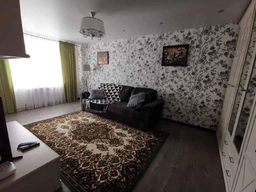 Смоленск: Апартаменты on Yunnatov Lane