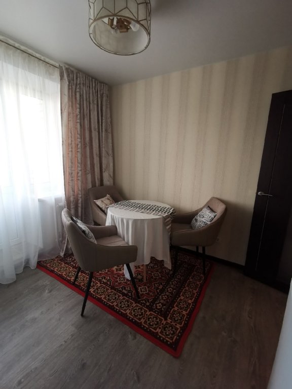 Смоленск: Апартаменты on Yunnatov Lane