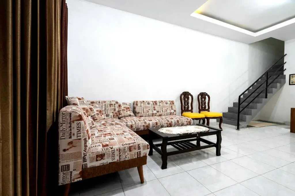 Депок: OYO 2098 Homestay KK