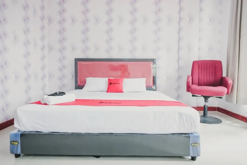 Батам: RedDoorz near Nagoya HIll Batam 4