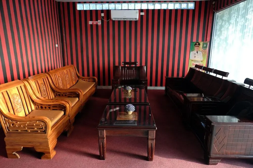 Бенкалис: OYO 2455 Hotel Surya Bengkalis Syariah