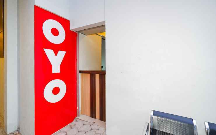 Суракарта: OYO 2545 Maddava House