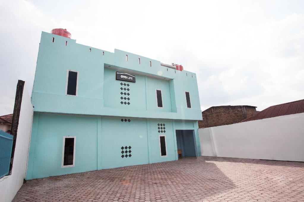 Медан: OYO Life 2601 Homestay Damai Helvetia
