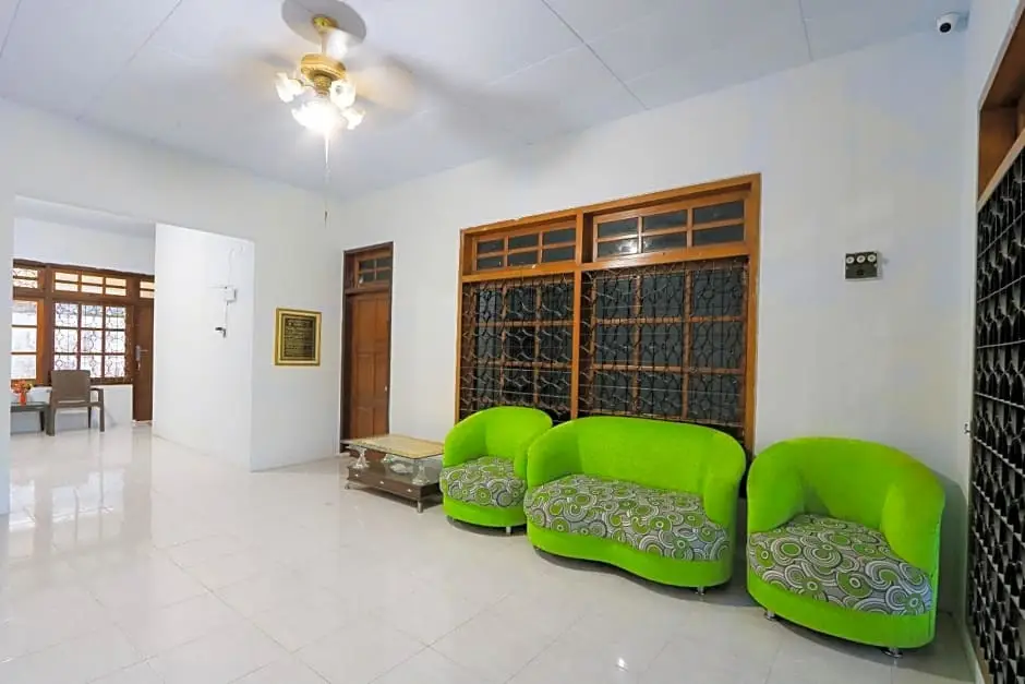 Баньюванги: OYO Life 2724 Wisma Wijaya