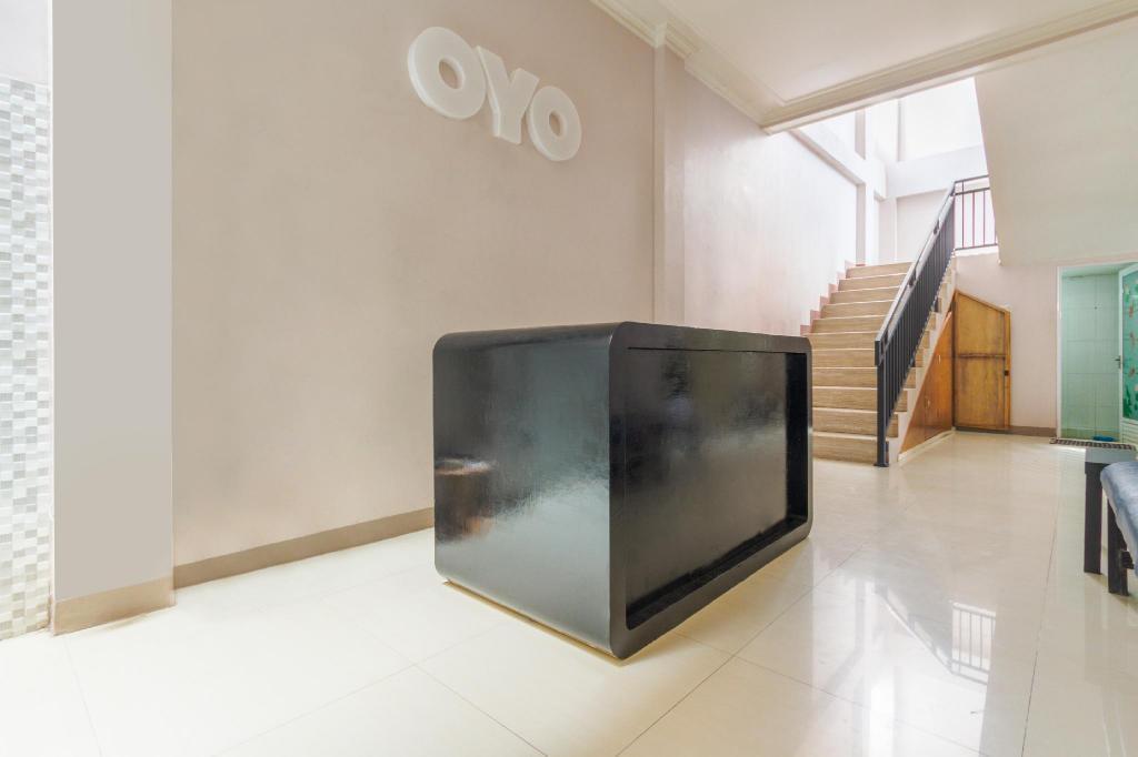 Чиребон: OYO 2883 Zleepy Pondok Gramada