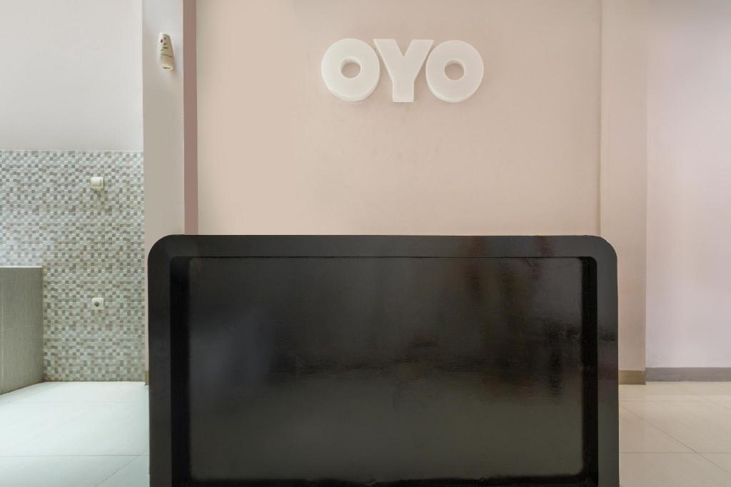 Чиребон: OYO 2883 Zleepy Pondok Gramada