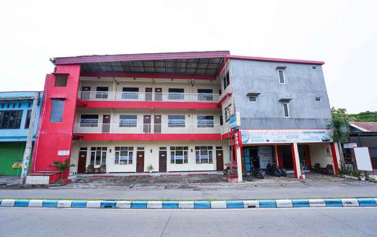 Сурабая: OYO 2612 Pondok Rizqi Syariah