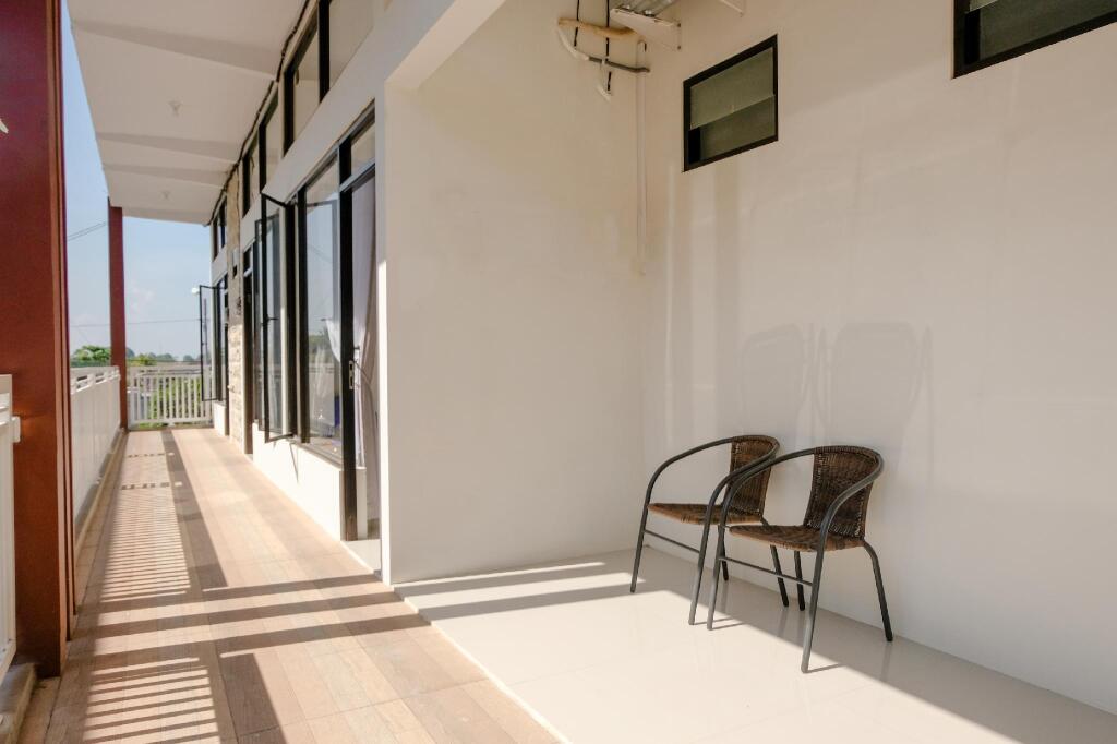 Джембер: OYO 2798 Semeru Residence Syariah