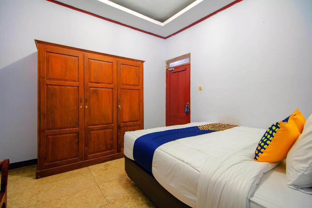 Каласан: SPOT ON 2754 Miyagi Guesthouse