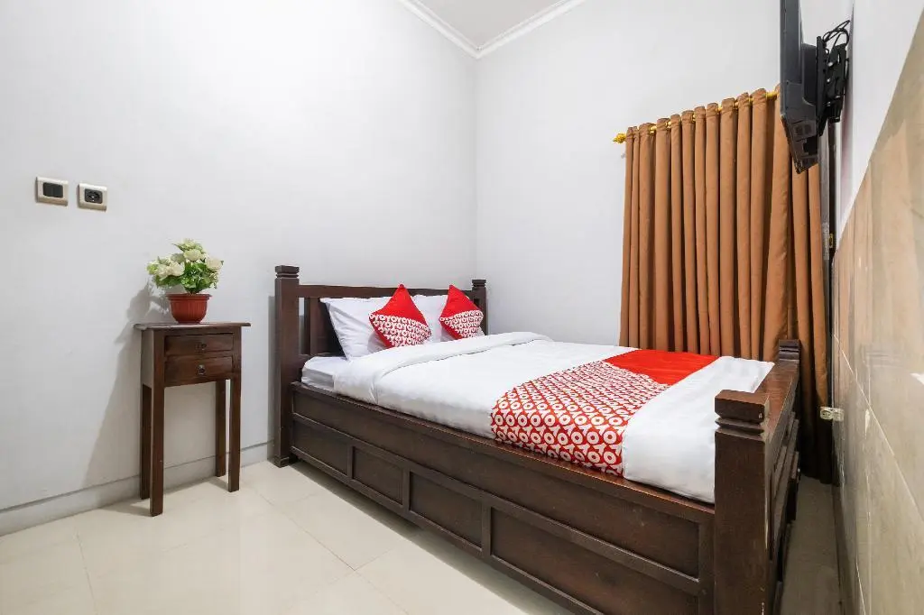 Бангунтапан: OYO 2995 Oemah Sorowajan Homestay Syariah