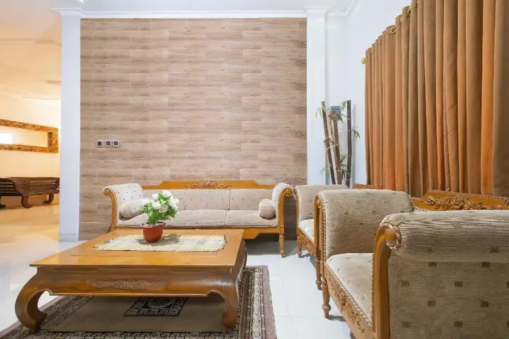 Бангунтапан: OYO 2995 Oemah Sorowajan Homestay Syariah