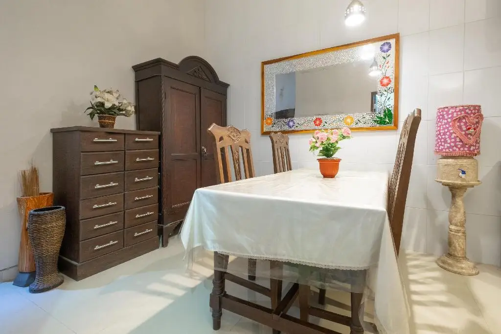Бангунтапан: OYO 2995 Oemah Sorowajan Homestay Syariah