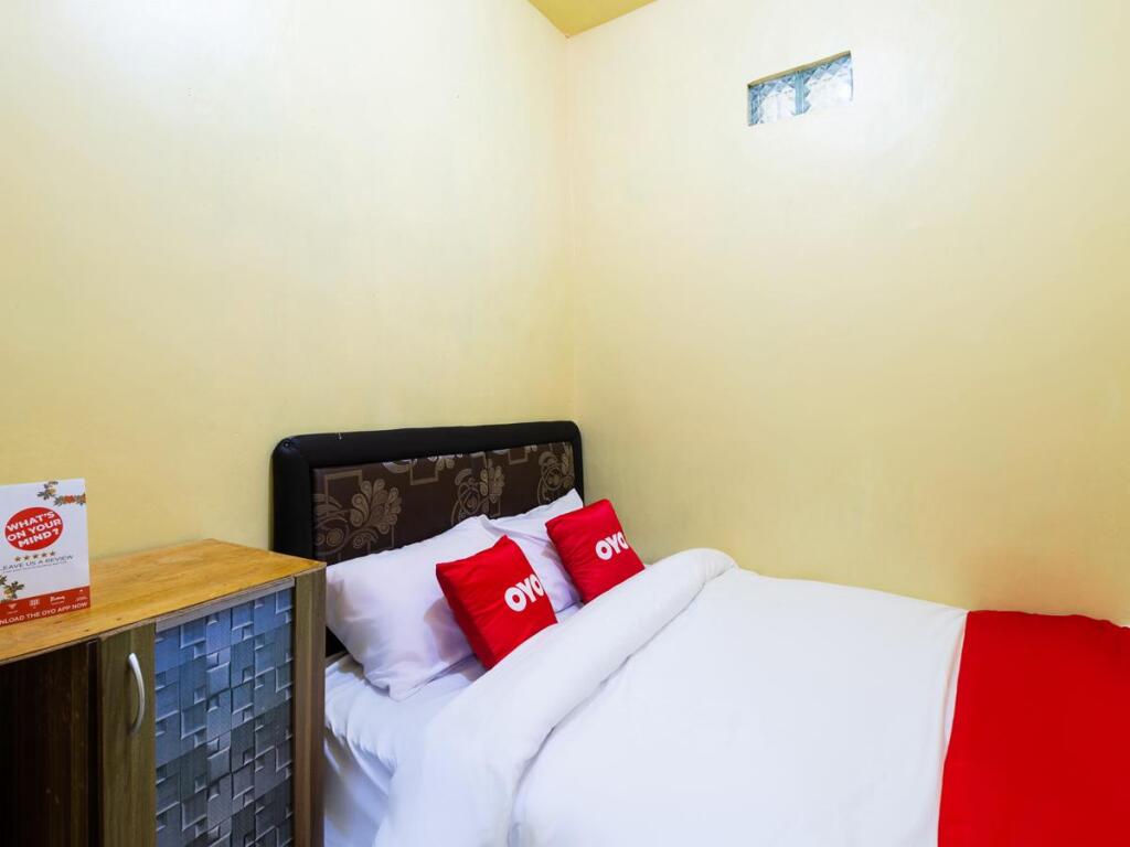 Надисари: OYO 2957 Erlina Homestay