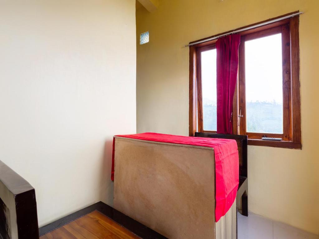 Надисари: OYO 2957 Erlina Homestay
