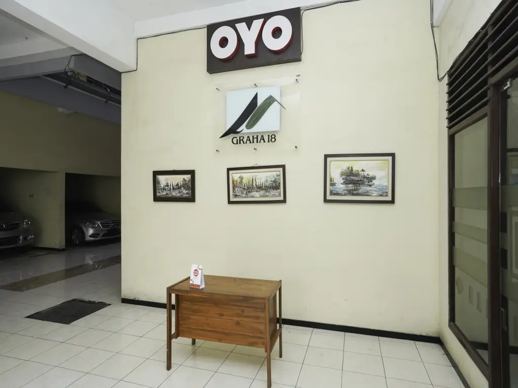 Сурабая: OYO 2902 Graha 18