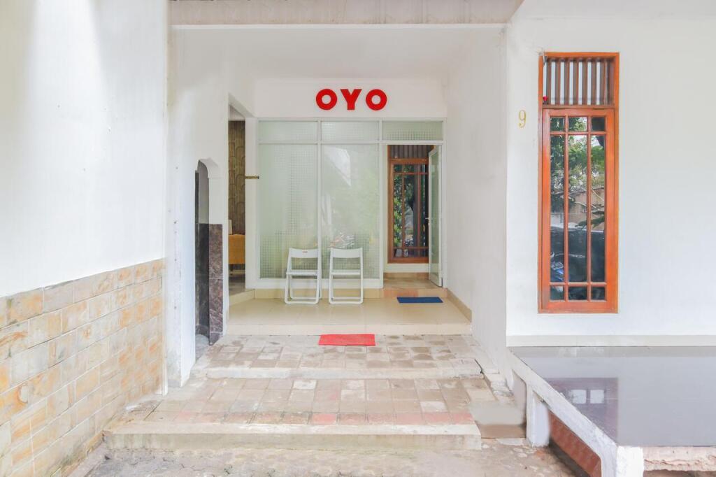 Джакарта: OYO 3058 Griya Samawah Syariah