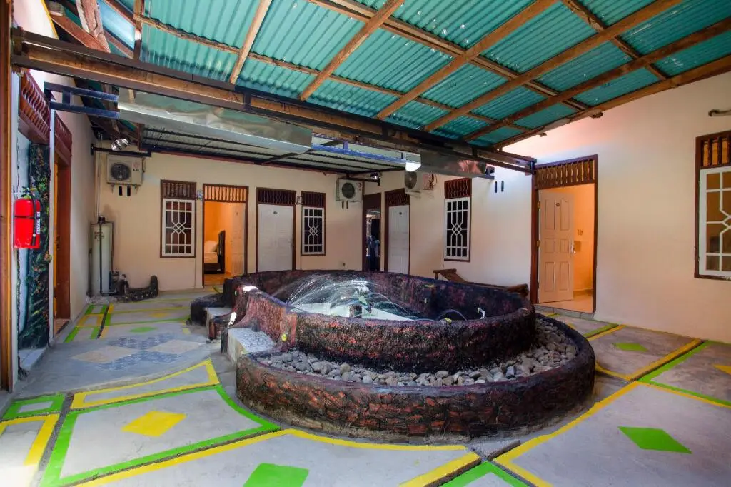 Паданг: SPOT ON 2946 Harland Guesthouse
