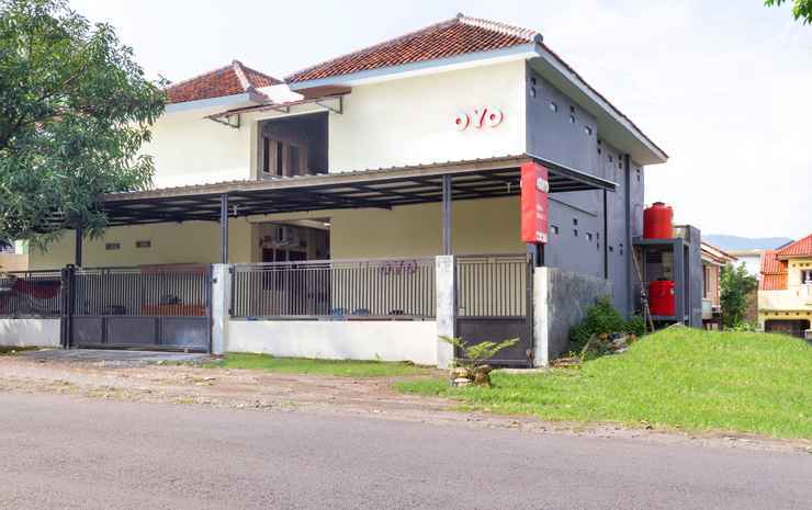 Маджаленгка: OYO 3112 Wisma Dirmayo