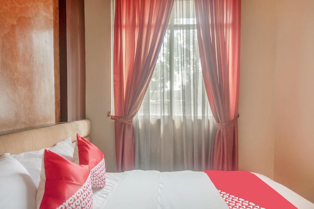 Караванг: OYO 3146 Emerald Hill