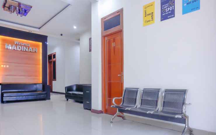Джакарта: SPOT ON 3072 Wisma Madinah Syariah