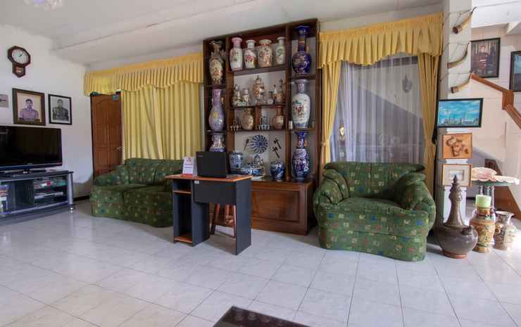 Бату: Oyo 3067 Flamboyan Residence Syariah