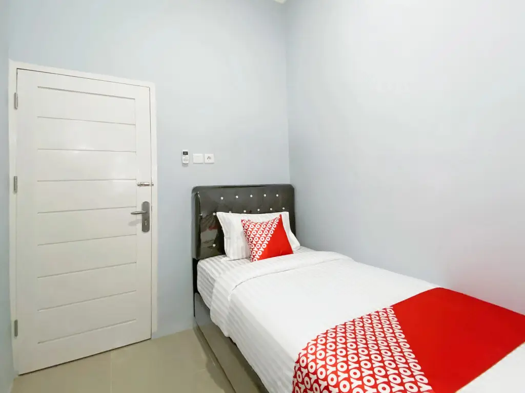 Паданг: OYO 3160 Guesthouse Pagi Sore Syariah