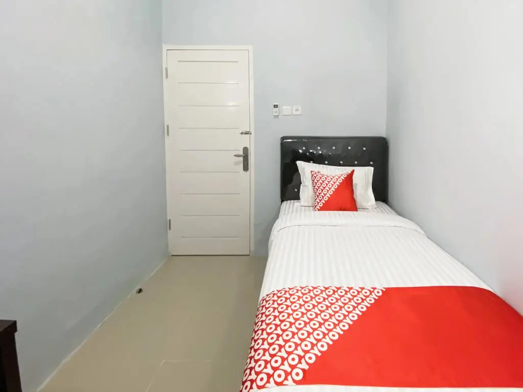 Паданг: OYO 3160 Guesthouse Pagi Sore Syariah