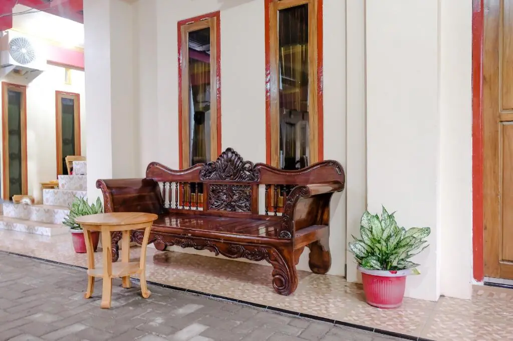 Маланг: OYO 2986 D and a Guesthouse Syariah And Rent Car