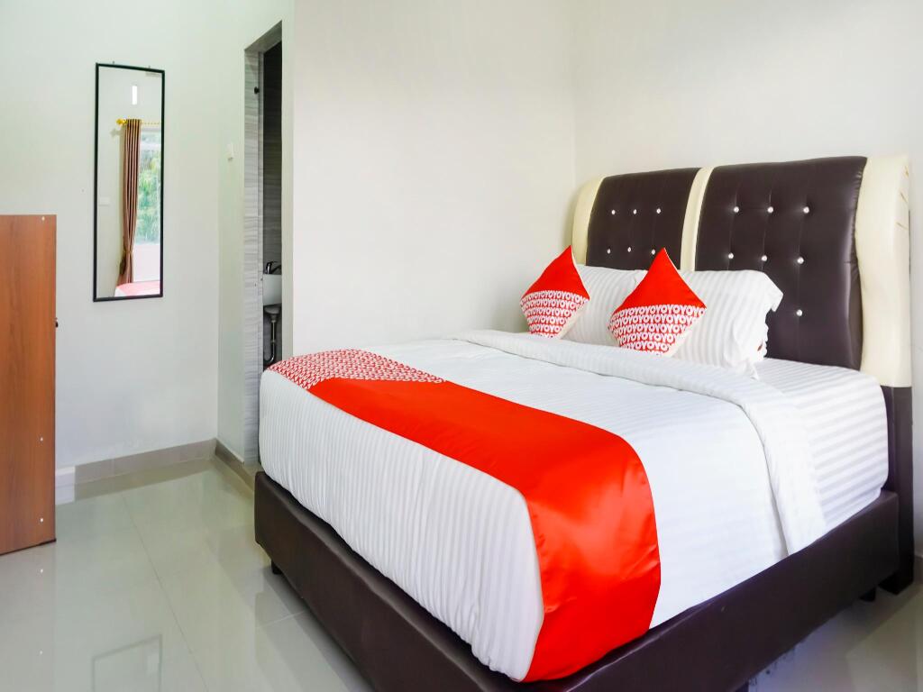 Озеро Тоба: OYO 3215 Marina Hotel
