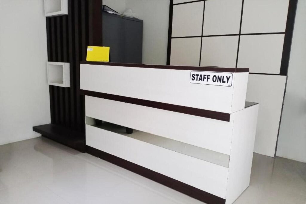 Палу: OYO 3240 Inninawa Homestay