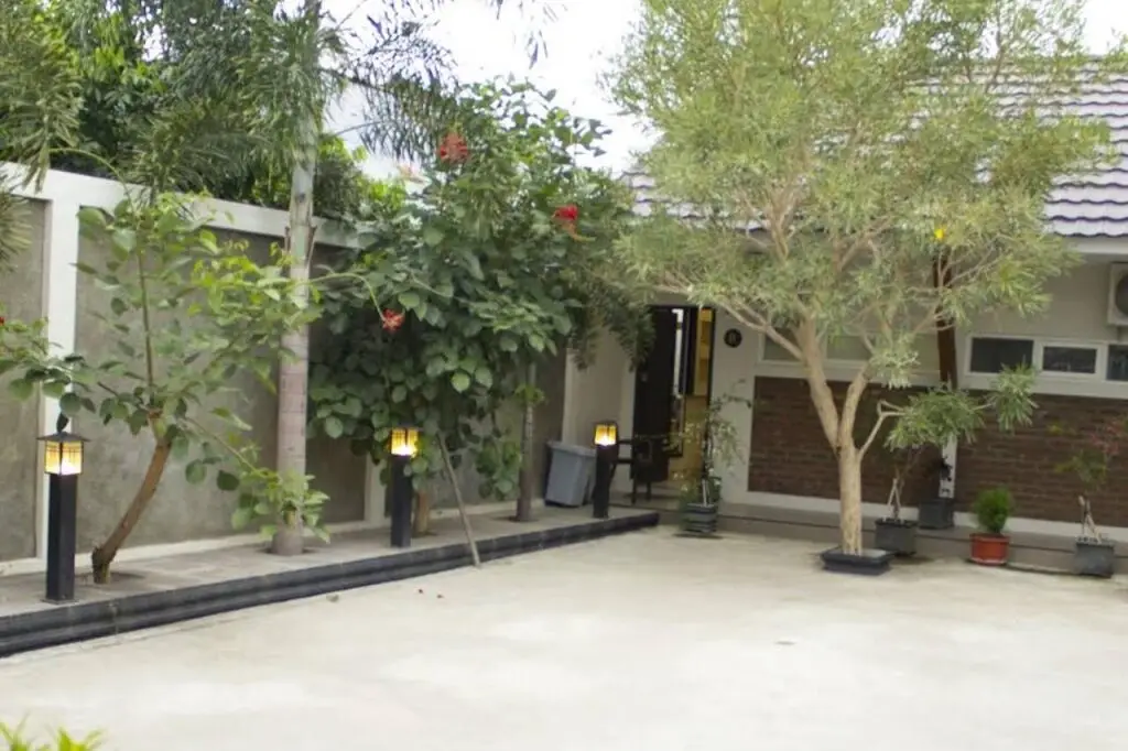 Палу: OYO 3240 Inninawa Homestay