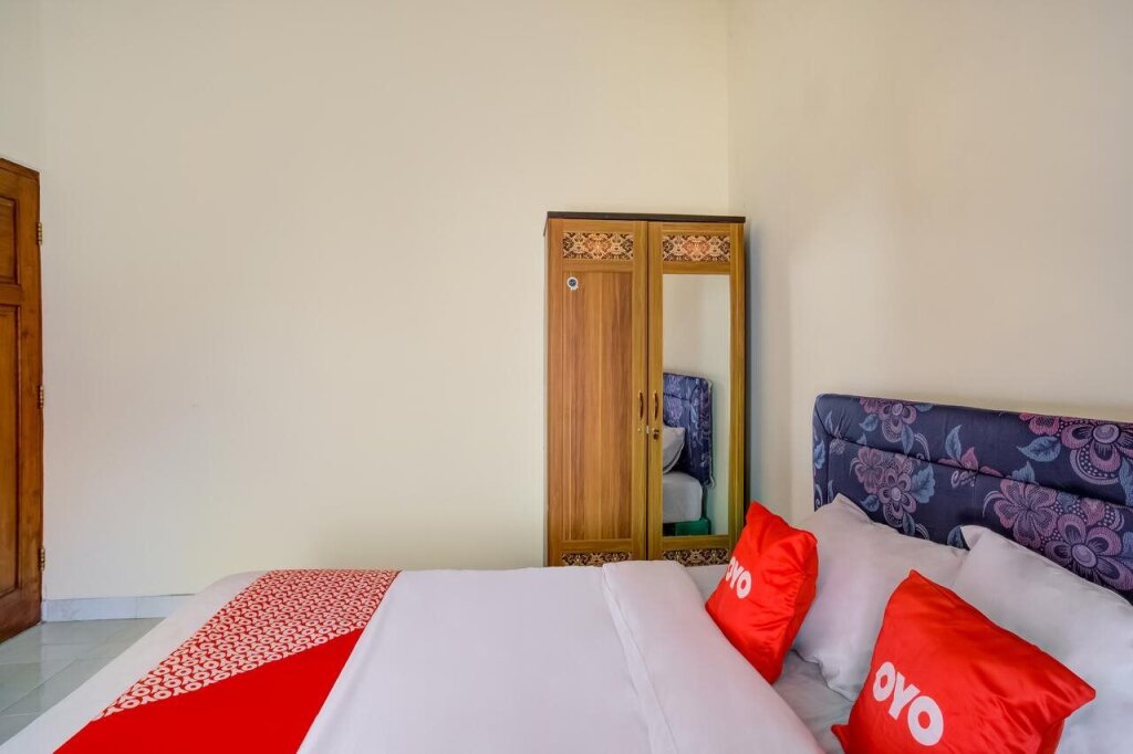 Депок: OYO 3144 Ndalem Amandari