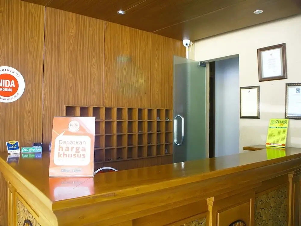 Депок: NIDA Rooms Ring Road Utara 1E