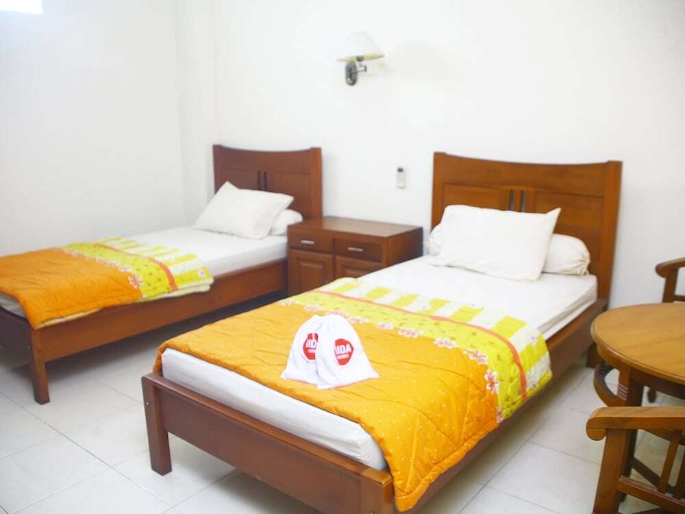 Депок: NIDA Rooms Ring Road Utara 1E
