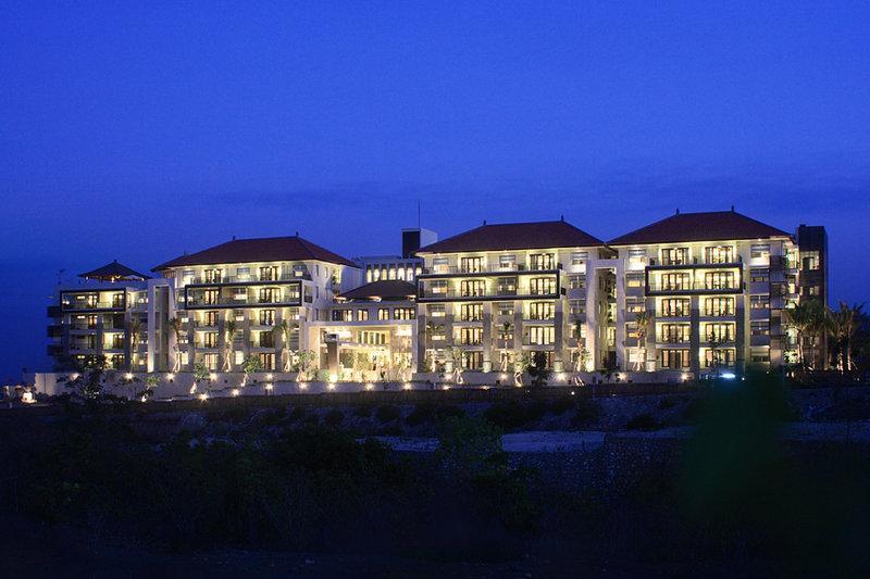 Беноа: Swiss Bel Bayview