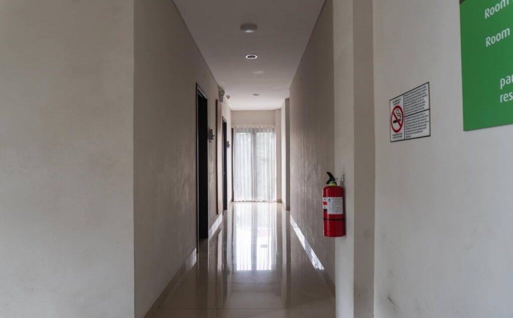 Бандунг: LN9 Bandung Guest House by OYO