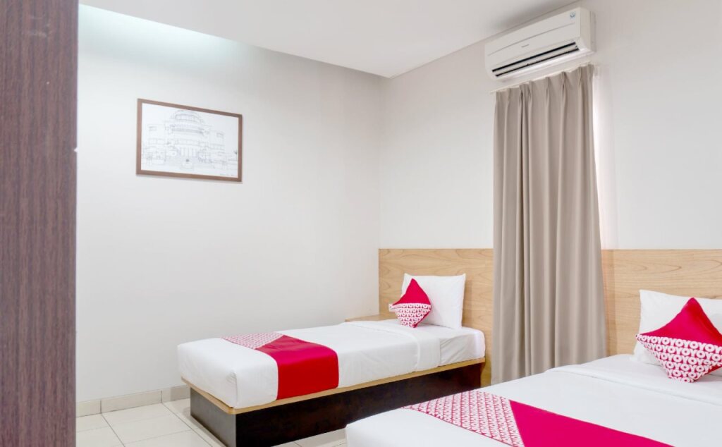 Бандунг: LN9 Bandung Guest House by OYO