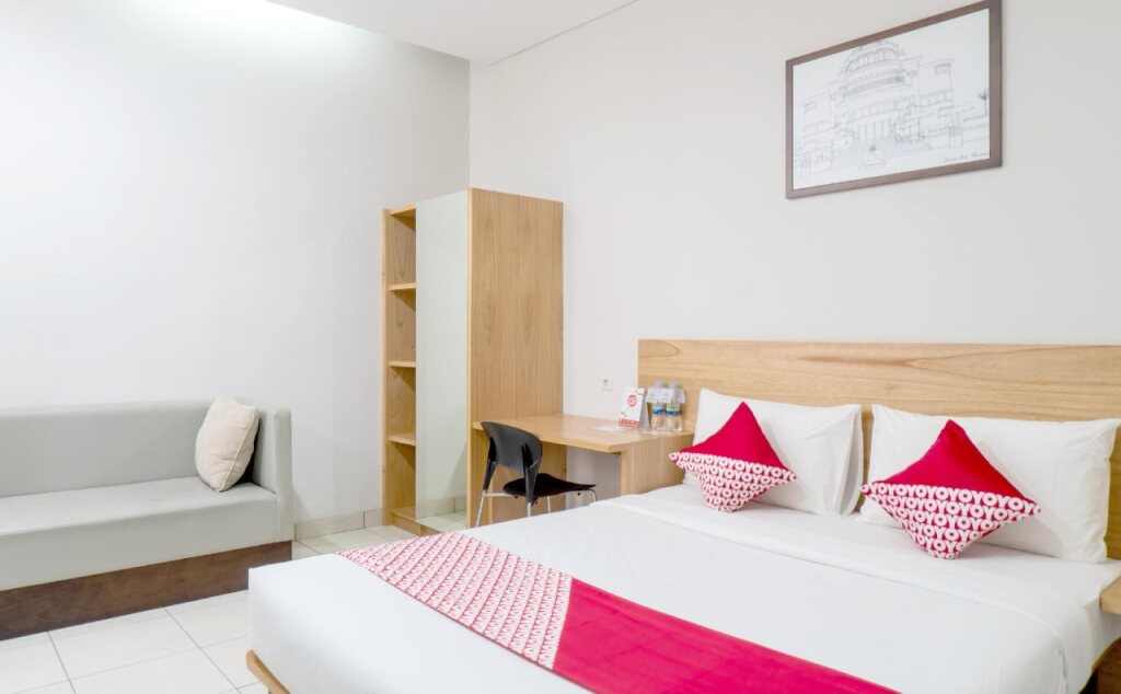 Бандунг: LN9 Bandung Guest House by OYO
