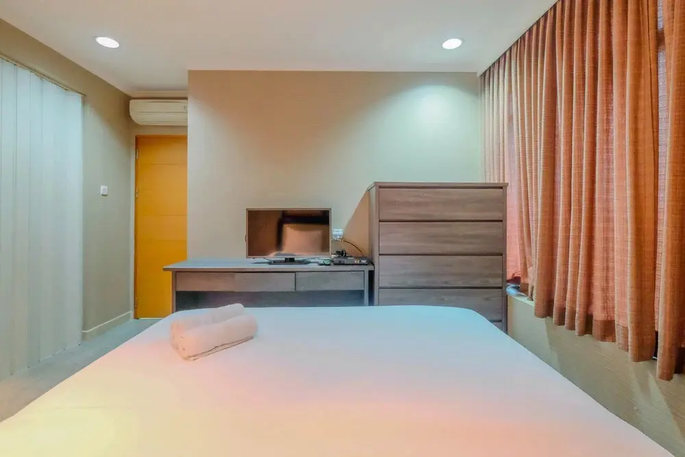 Джакарта: Premium 3BR Hampton's Park Apartment By Travelio
